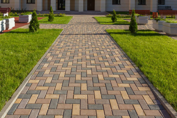 Best Residential Driveway Paver Services  in Pleasant Hill, OH